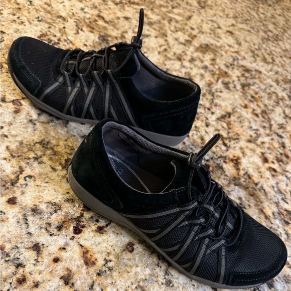 Dansko Honor Athletic Shoes Black And Gray.  Cinch Tie. Size 39 - Picture 3 of 7